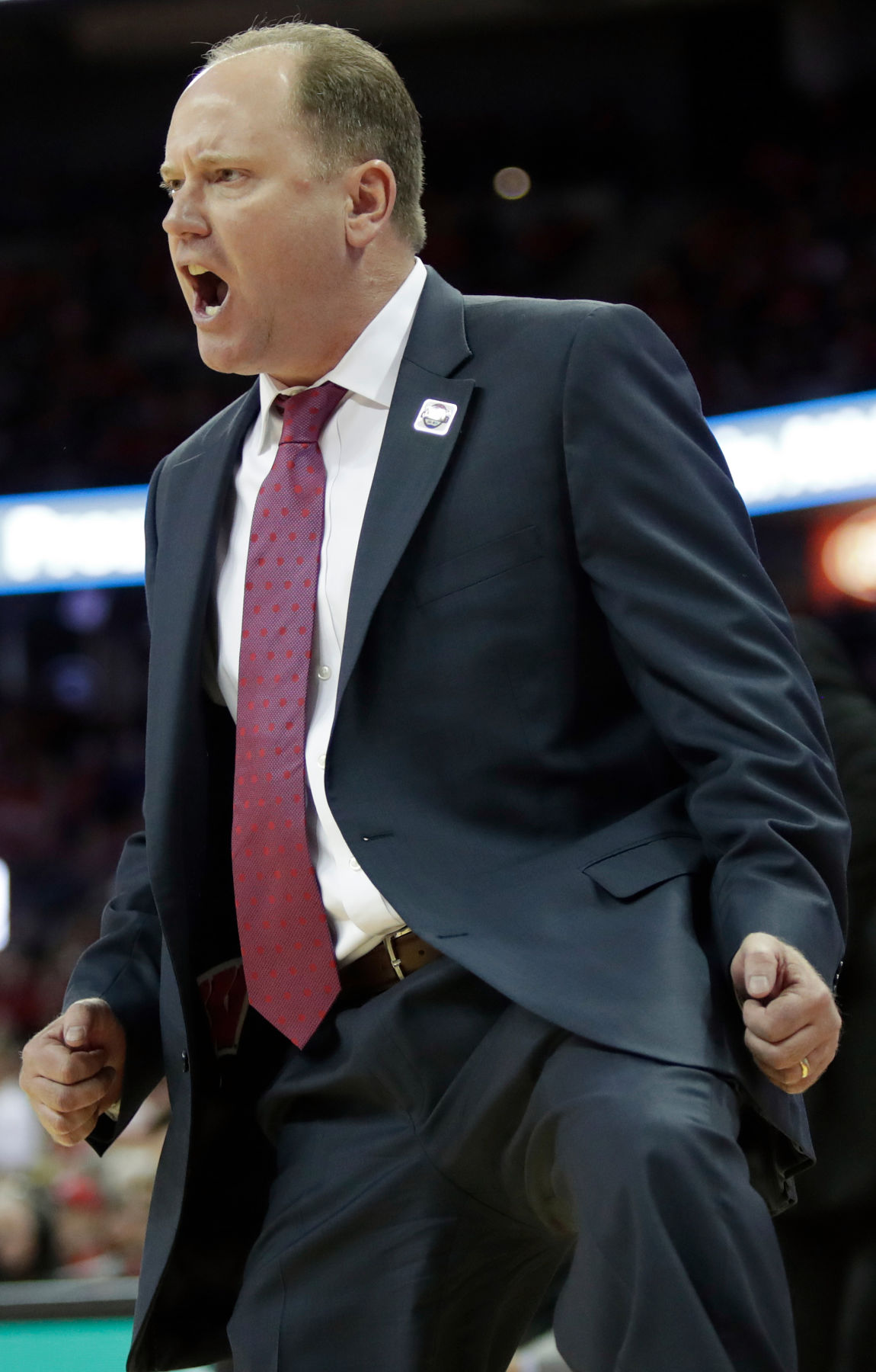 BADGERS (10-15, 3-9)